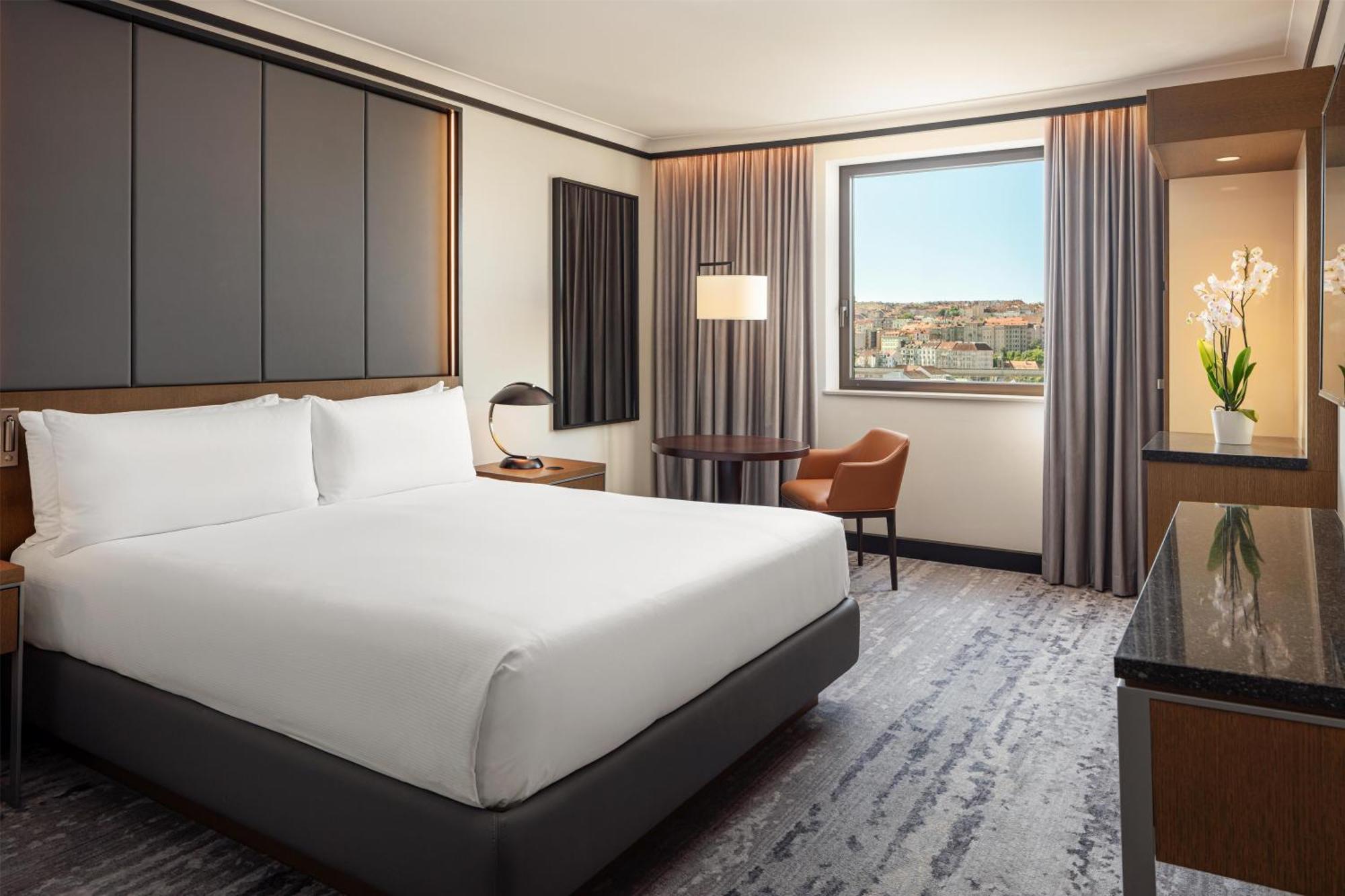 King Executive Suite