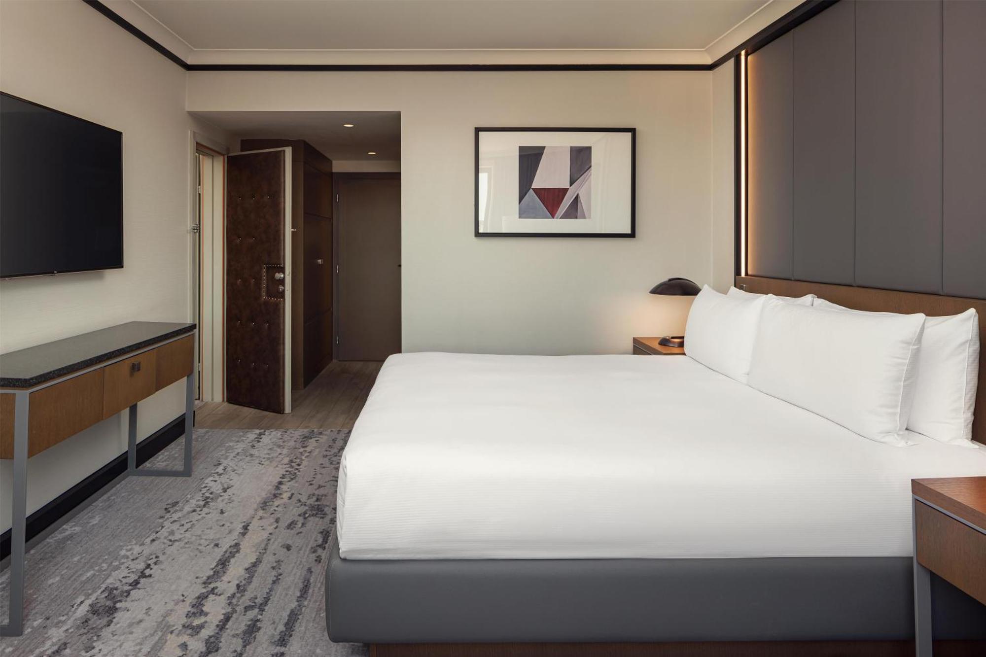 King Executive Suite